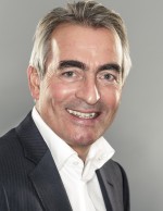 Oscar van der Linden - Country Manager Epson Nederland Oscar van der Linden - Country Manager Epson Nederland