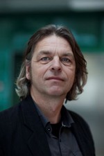 Wilfried van Sark, onderzoeker zonne-energie Universiteit Utrecht Wilfried van Sark, onderzoeker zonne-energie Universiteit Utrecht
