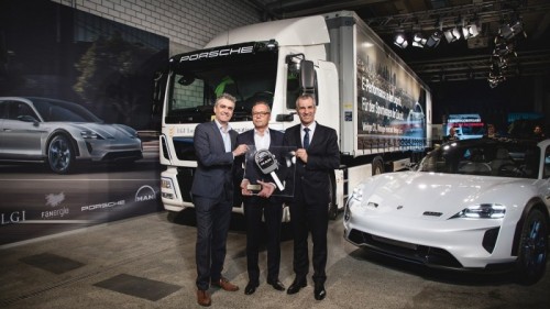 Milieuvriendelijke logistiek: elektrische MAN eTGM voor Porsche