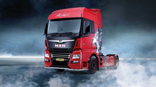 MAN TGE 3.180 Lion180Edition en TGX 20.500 XXL Lion500Edition op Transport Compleet