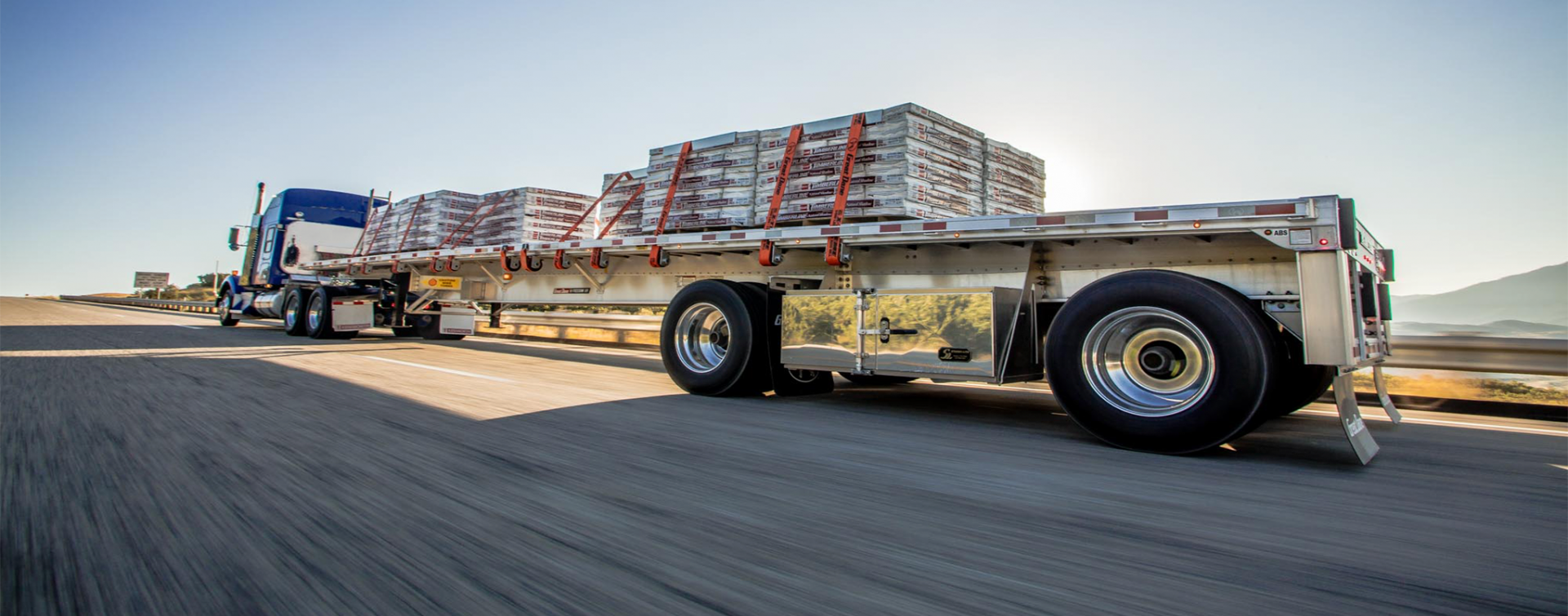Great Dane Announces Two New Features on Freedom XP Flatbed Trailers