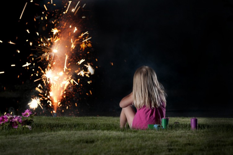 Little+girl+watching+fireworks