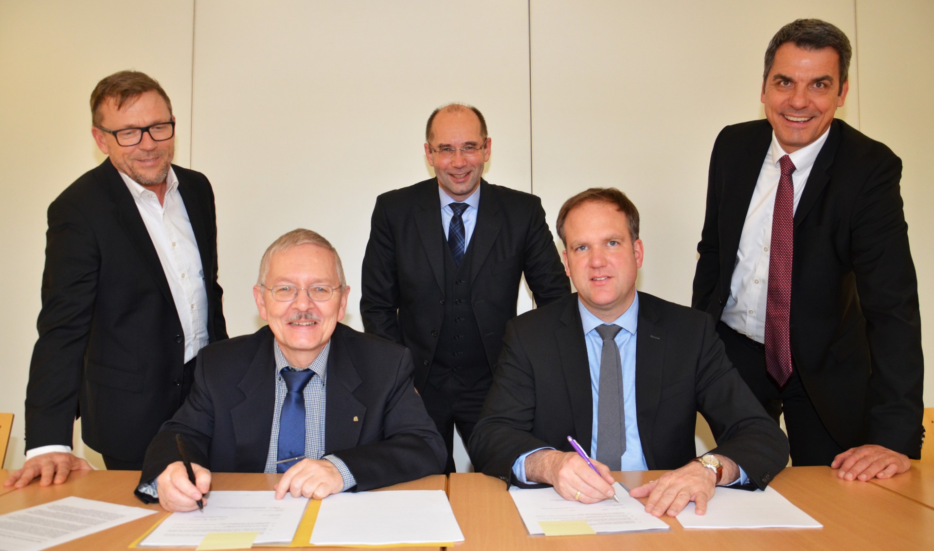 Konzessionsvertragsunterzeichnung Hürth Konzessionsvertragsunterzeichnung Hürth