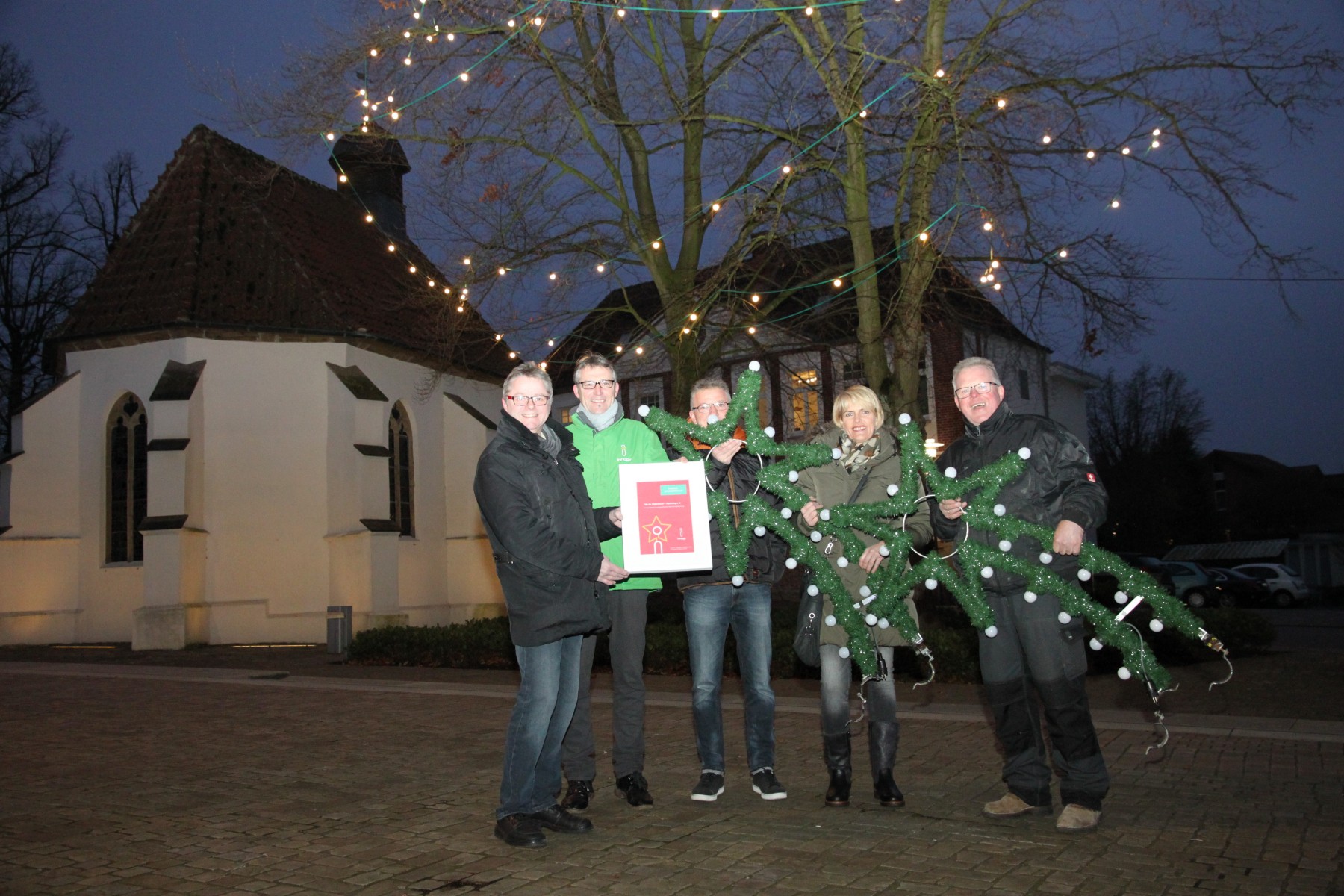 Energieeffizient und stimmungsvoll: Wallenhorster Weihnachtsmarkt erstrahlt in neuem Glanz Energieeffizient und stimmungsvoll: Wallenhorster Weihnachtsmarkt erstrahlt in neuem Glanz