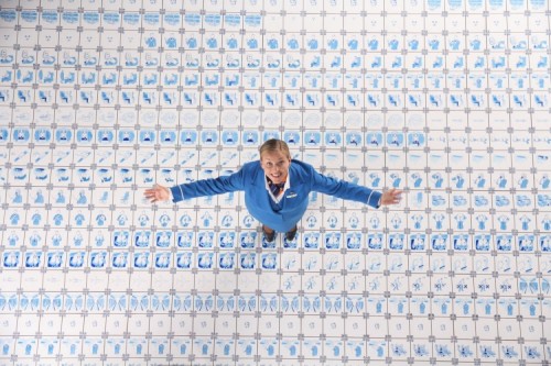 KLM’s new flight safety film features Delftware animation