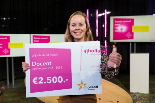 Dag van het Onderwijs & Onderzoek 2021 - Renske de Beijer, Docent van het jaar 2021-2022 Dag van het Onderwijs & Onderzoek 2021