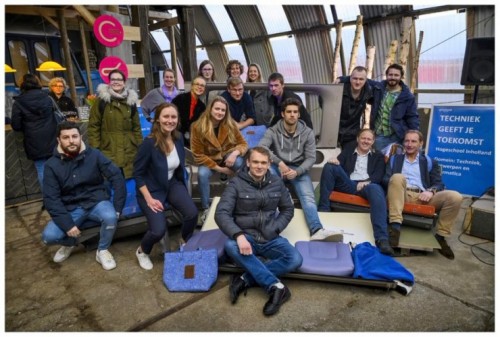 NS Circular Challenge - Alle 3 de groepen die meededen aan de Challenge, samen met Cees-Jeroen Bes (directeur honoursprogramma TOI) en Richard Oerlemans (directeur Inholland Alkmaar en domein TOI) NS Circular Challenge