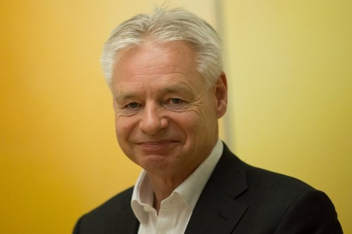 Marnix Eysink Smeets, lector Publiek Vertrouwen in Veiligheid - Handreiking voor bestuurders over gevolgen van aanslagen Marnix Eysink Smeets, lector Publiek Vertrouwen in Veiligheid