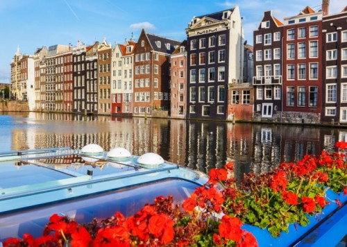 stock-photo-traditional-dutch-buildings-in-amsterdam-126414398.jpg - Traditional dutch buildings in Amsterdam stock-photo-traditional-dutch-buildings-in-amsterdam-126414398.jpg