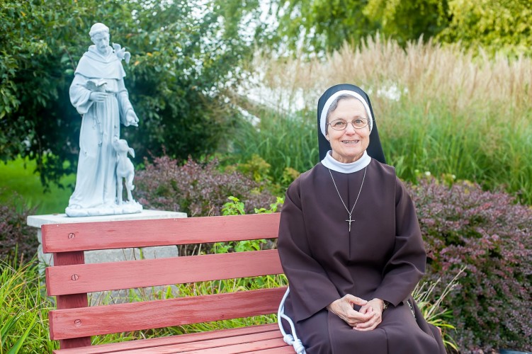 SisterJudithAnn+wStFrancis+statue