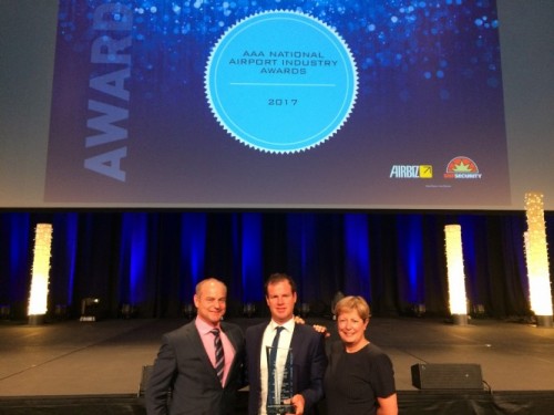 Customer Experience Award 2017b - Customer Experience Award 2017b