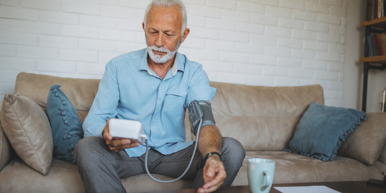 Older adults with health conditions like high blood pressure, diabetes or COPD face a high risk of severe COVID-19 infection, says a U of A infectious disease specialist who recommends that they follow public health rules strictly, stay in touch with their doctors and not be afraid to go to the hospital if they need to. (Photo: Getty Images) Older adults with health conditions like high blood pressure, diabetes or COPD face a high risk of severe COVID-19 infection, says a U of A infectious disease specialist who recommends that they follow public health rules strictly, stay in touch with their doctors and not be afraid to go to the hospital if they need to. (Photo: Getty Images)