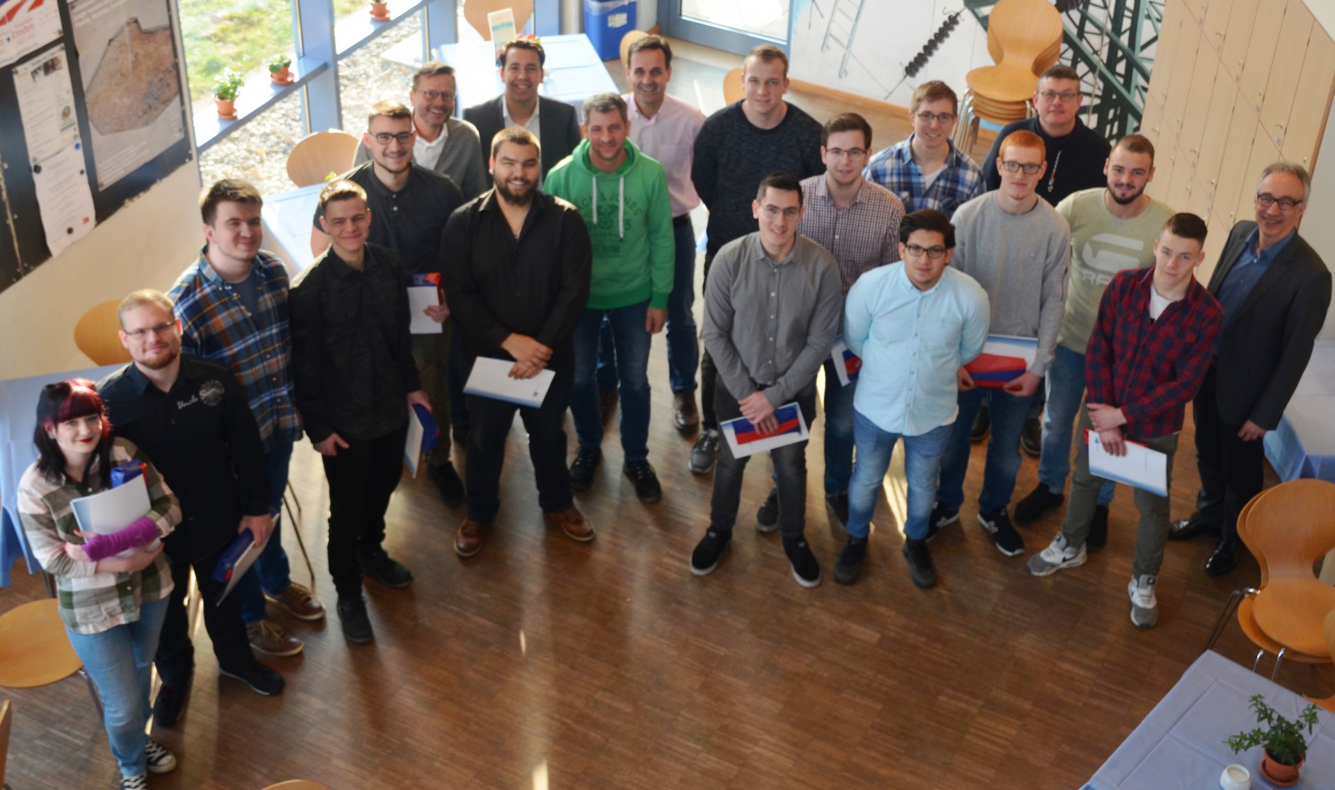14 Westnetz-Azubis schließen Ausbildung mit Bravour ab 14 Westnetz-Azubis schließen Ausbildung mit Bravour ab