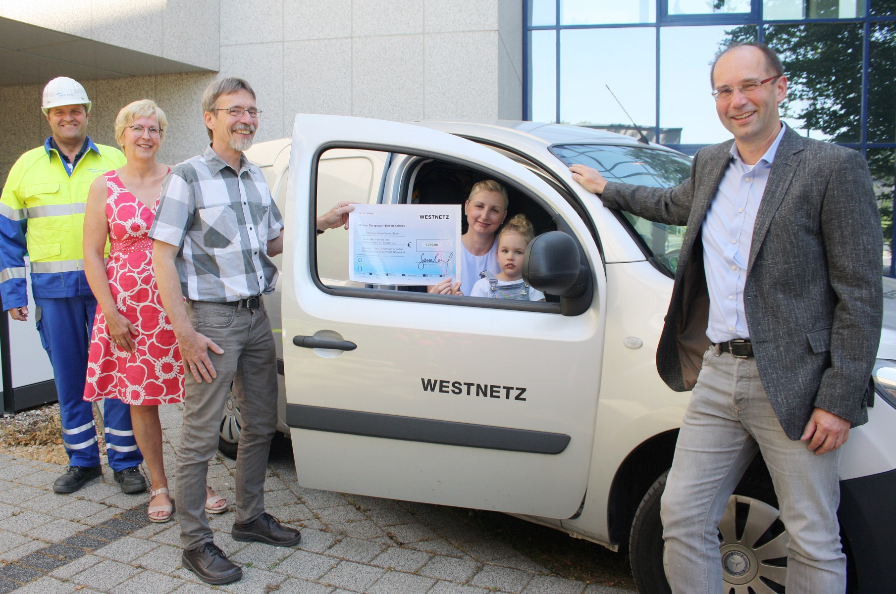Matsch-Spaß dank Westnetz-Spende Matsch-Spaß dank Westnetz-Spende