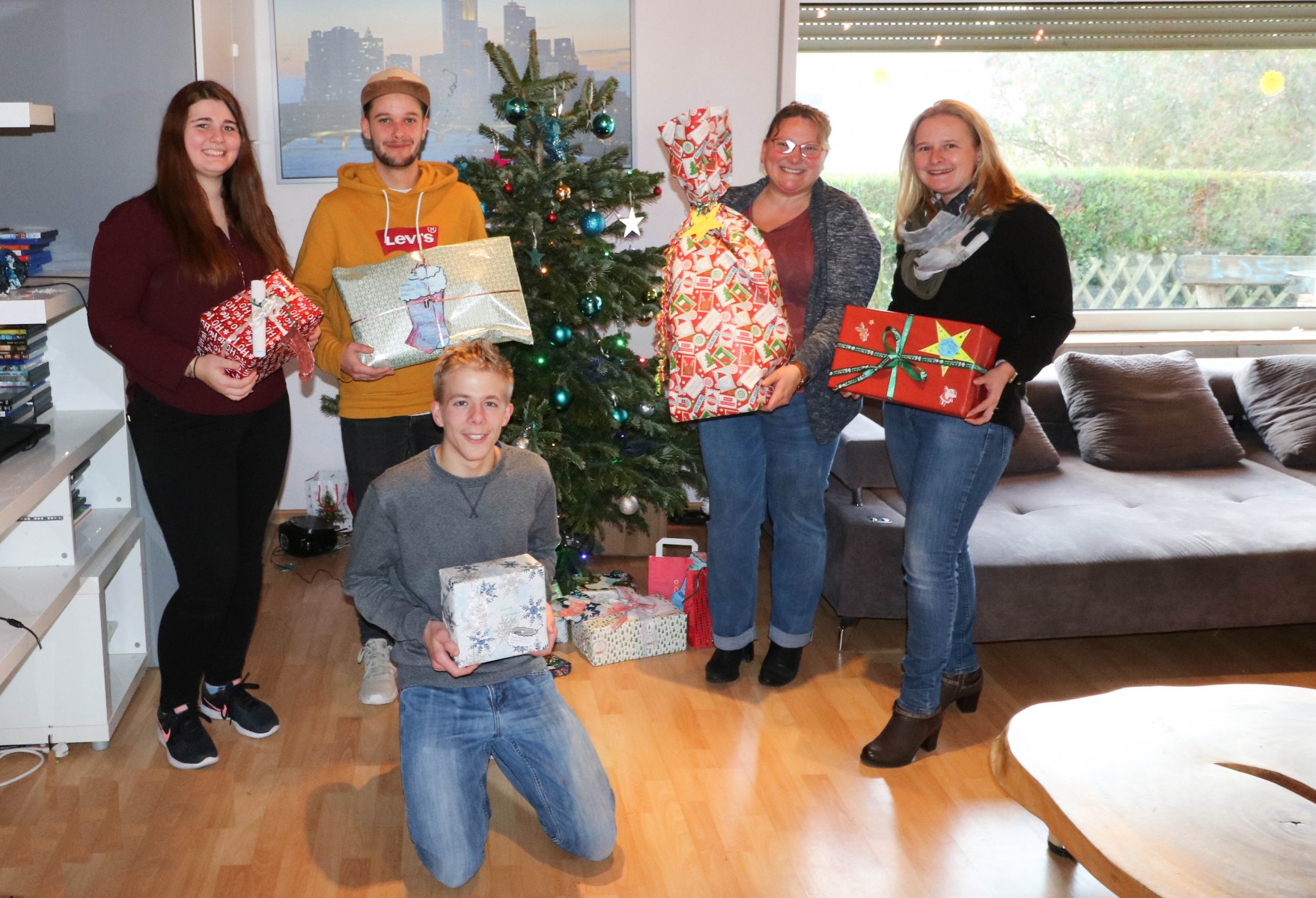 Westnetz-Weihnachtswichtel lassen Kinderaugen strahlen Westnetz-Weihnachtswichtel lassen Kinderaugen strahlen