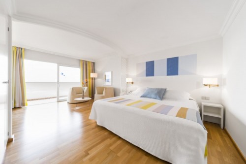 Room at OCÉANO