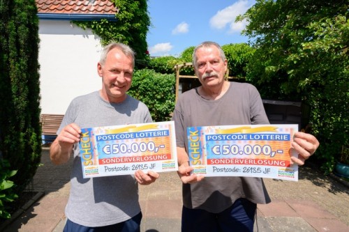 Wolfgang und Thomas freuen sich über 100.000 Euro Wolfgang und Thomas freuen sich über 100.000 Euro