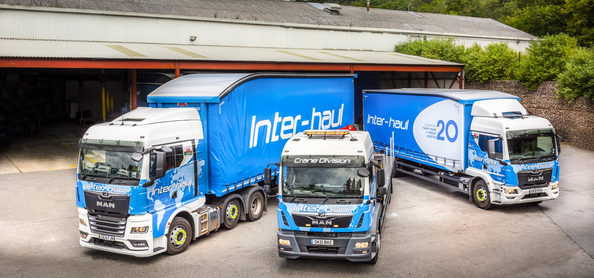 Operating 41 MAN Trucks from their busy Head Quarter site in Pontypridd and their recently opened Swindon facility, Inter-Haul cites outstanding levels of customer service and a long-term trusted partnering relationship as their driving factors for returning to the brand. Operating 41 MAN Trucks from their busy Head Quarter site in Pontypridd and their recently opened Swindon facility, Inter-Haul cites outstanding levels of customer service and a long-term trusted partnering relationship as their driving factors for returning to the brand.