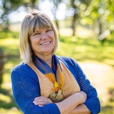Suzanne Larson - Suzanne Larson