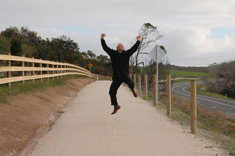 Bass+Coast+Shire+and+Anderson+Ward+Councillor%2C+Bradley+Drew%2C+celebrates+the+completion+of+Stage+3+of+the+Anderson+to+San+Remo+shared+path.