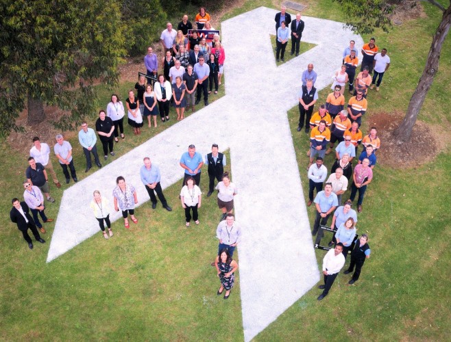 Staff+from+all+three+organisations+standing+by+their+commitment+around+the+White+Ribbon+symbol+on+Westerport+Water%26rsquo%3Bs+front+lawn.