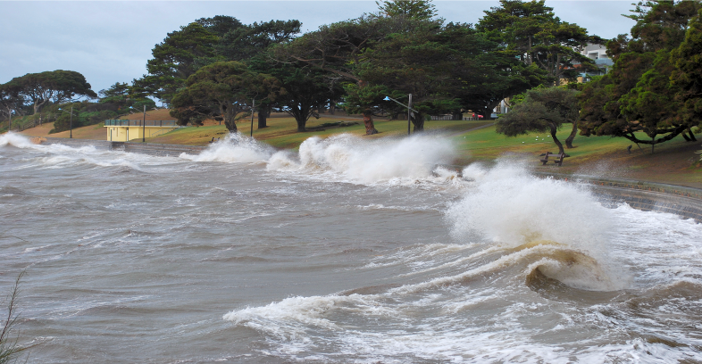 Gippsland+councils+are+working+together+to+create+adaptation+measures+to+increase+local+resilience+to+climate+change+and+prepare+for+events+such+as+this+storm+surge+in+Cowes+in+2010.