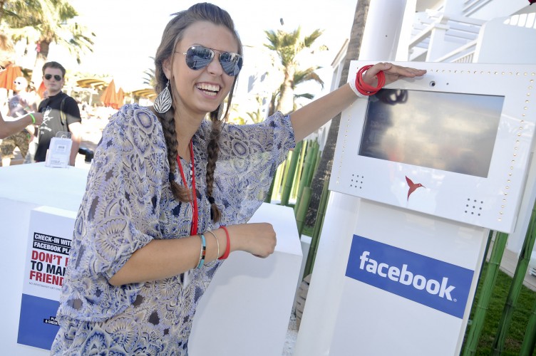 Facebook+paytouch+