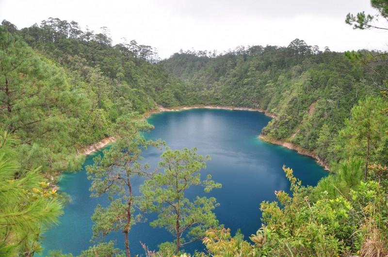 One_of_the_Lagos_de_Montebello_(8113659831)