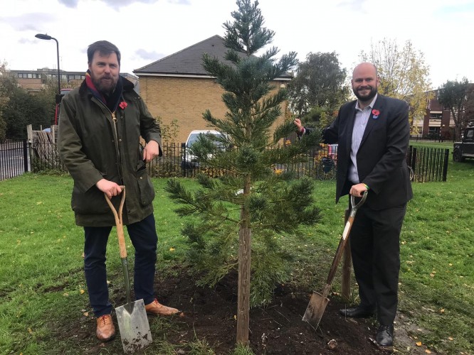 Cllr Jon Burke and Mayor of Hackney, Philip Glanville, planting the first of the 6,000 new trees