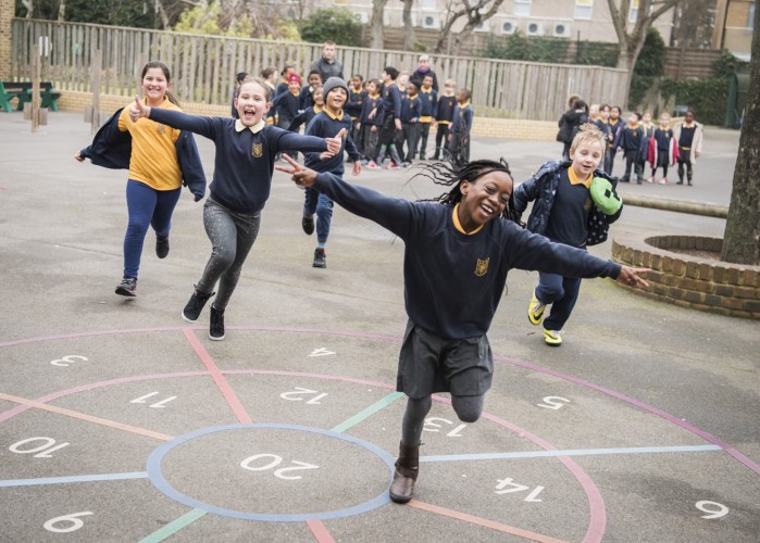 sirthomasabneyprimaryschool.jpg