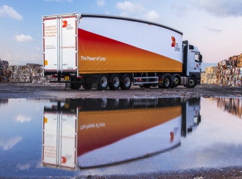 061-22-Michelin-solutions-DS-Smith - DS Smith reported zero trailer tyre-related breakdowns during a 40-unit, six-month pilot project. 061-22-Michelin-solutions-DS-Smith