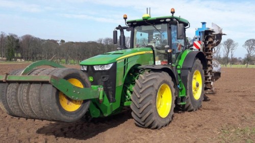 225-Michelin-AxioBib-2-tyres-J-Haig-Hamilton-&-Sons - Haig Hamilton is now getting the most out of his John Deere tractor thanks to Michelin’s latest AxioBib 2 tyres. 225-Michelin-AxioBib-2-tyres-J-Haig-Hamilton-&-Sons