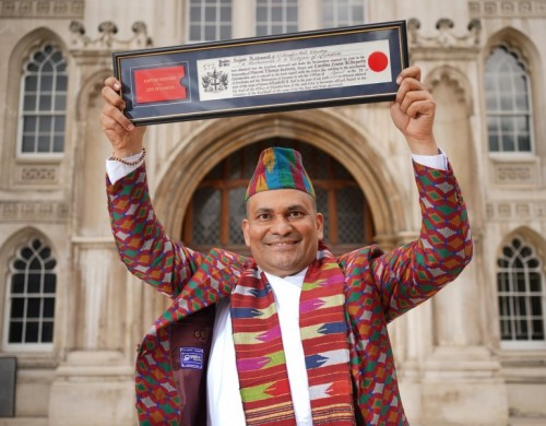 Sujan Katuwal credit pa.media - ADDRESS PIXELLATED BY PA PICTURE DESK Londoner Sujan Katuwal, who has delivered over 100,000 free meals to frontline staff during the Covid-19 pandemic, who has been made a Freeman of the City of London in a ceremony at the Guildhall, London Picture date: Tuesday April 5, 2022. PA Photo. Photo credit should read: Yui Mok/PA Wire Sujan Katuwal credit pa.media