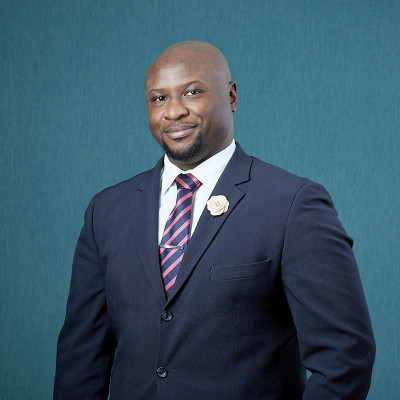 Oscar  Tshifure