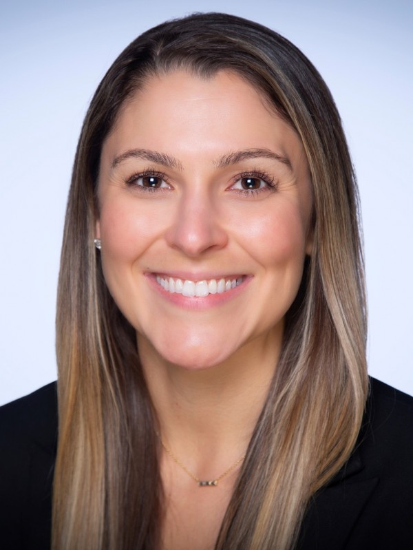 Caitlin Coughlin, MS, RD, CNSC&nbsp; and Clinical Nutrition Manager at Lutheran Medical Center