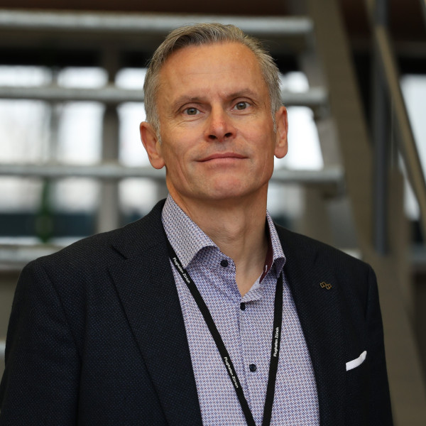 Guido Hüni, Leiter Energie und Dekarbonisierung der Flughafen Zürich AG