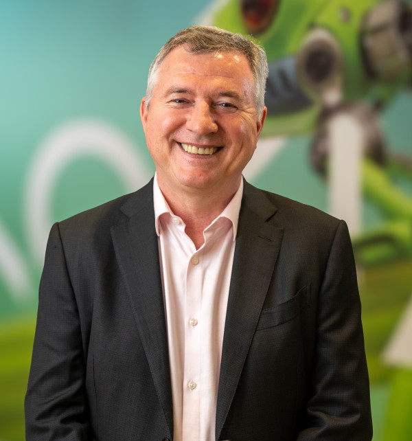 Stuart Hendry, Vice President, Enterprise Sales, Network Infrastructure, Asia Pacific, Nokia Stuart Hendry, Vice President, Enterprise Sales, Network Infrastructure, Asia Pacific, Nokia