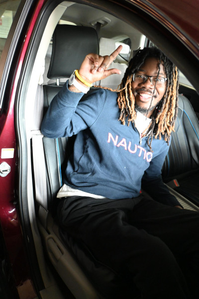 Deontae Davis celebrates a successful transfer into SUV.