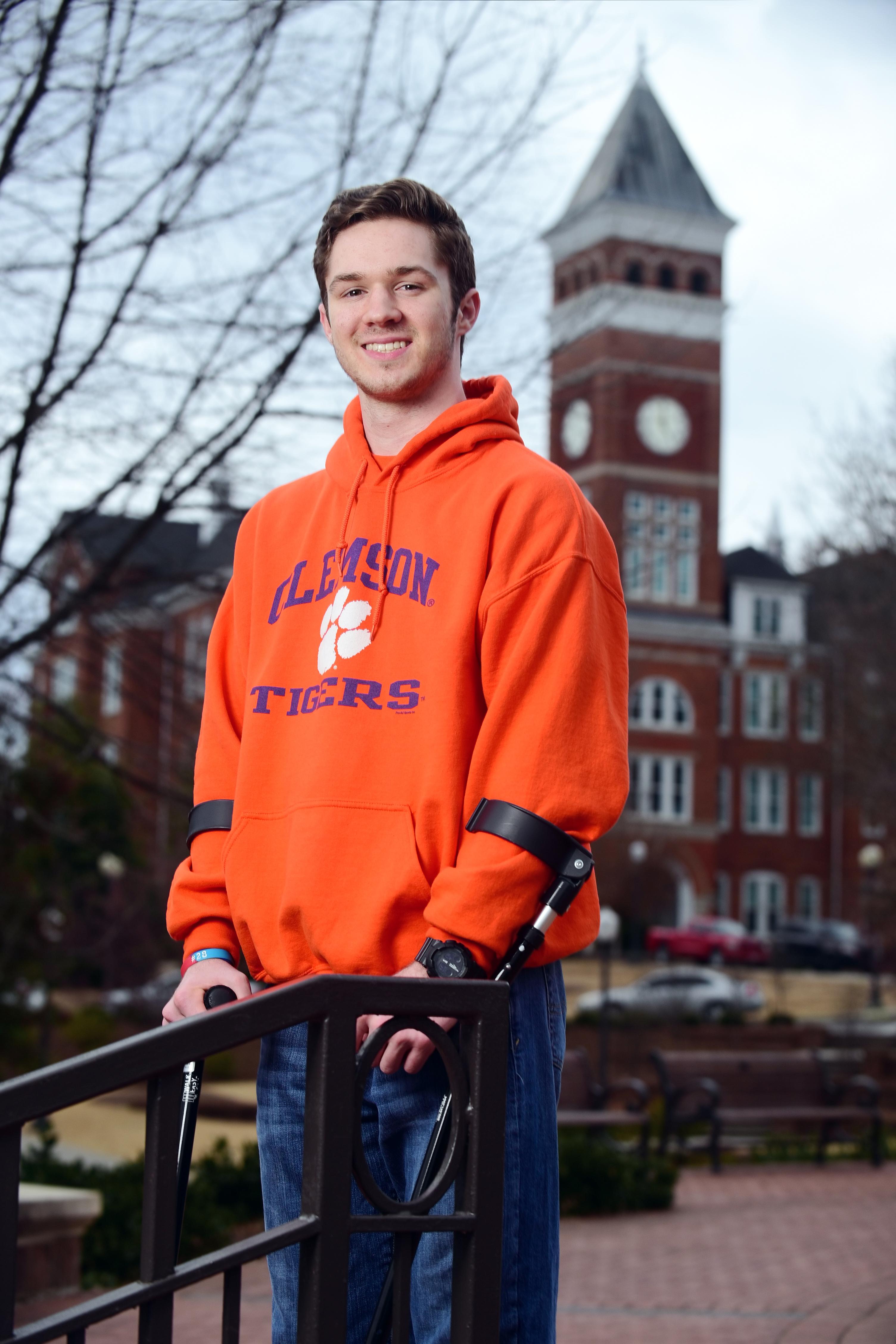 Sports Community Motivates Injured Lacrosse Player During Recovery