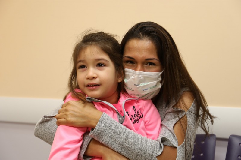 Sofia and her mom Cristina 2