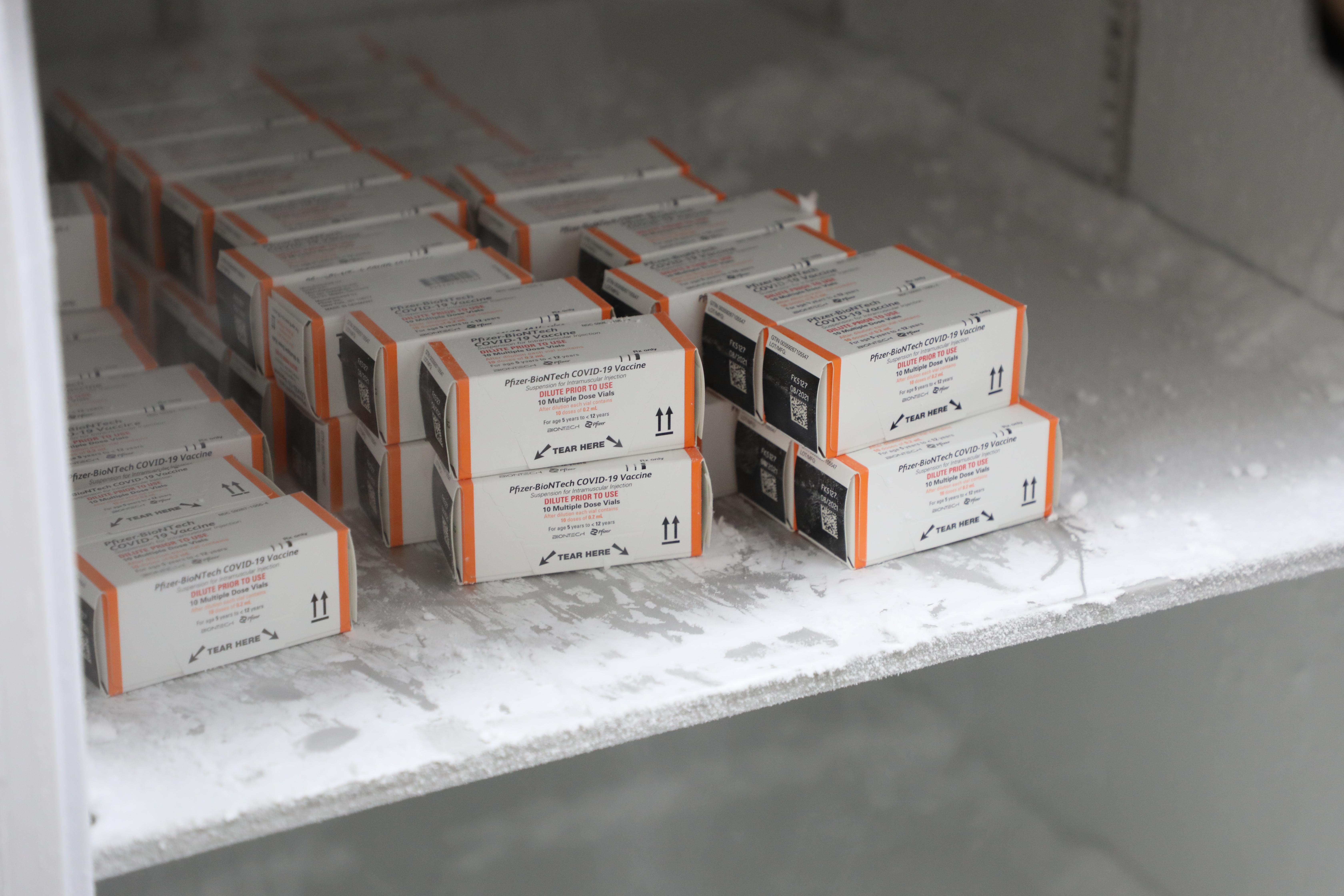 First Shipment of the COVID-19 Vaccine for Kids 5 to 11 Arrives at Cook  Children's, image size:6720x4480