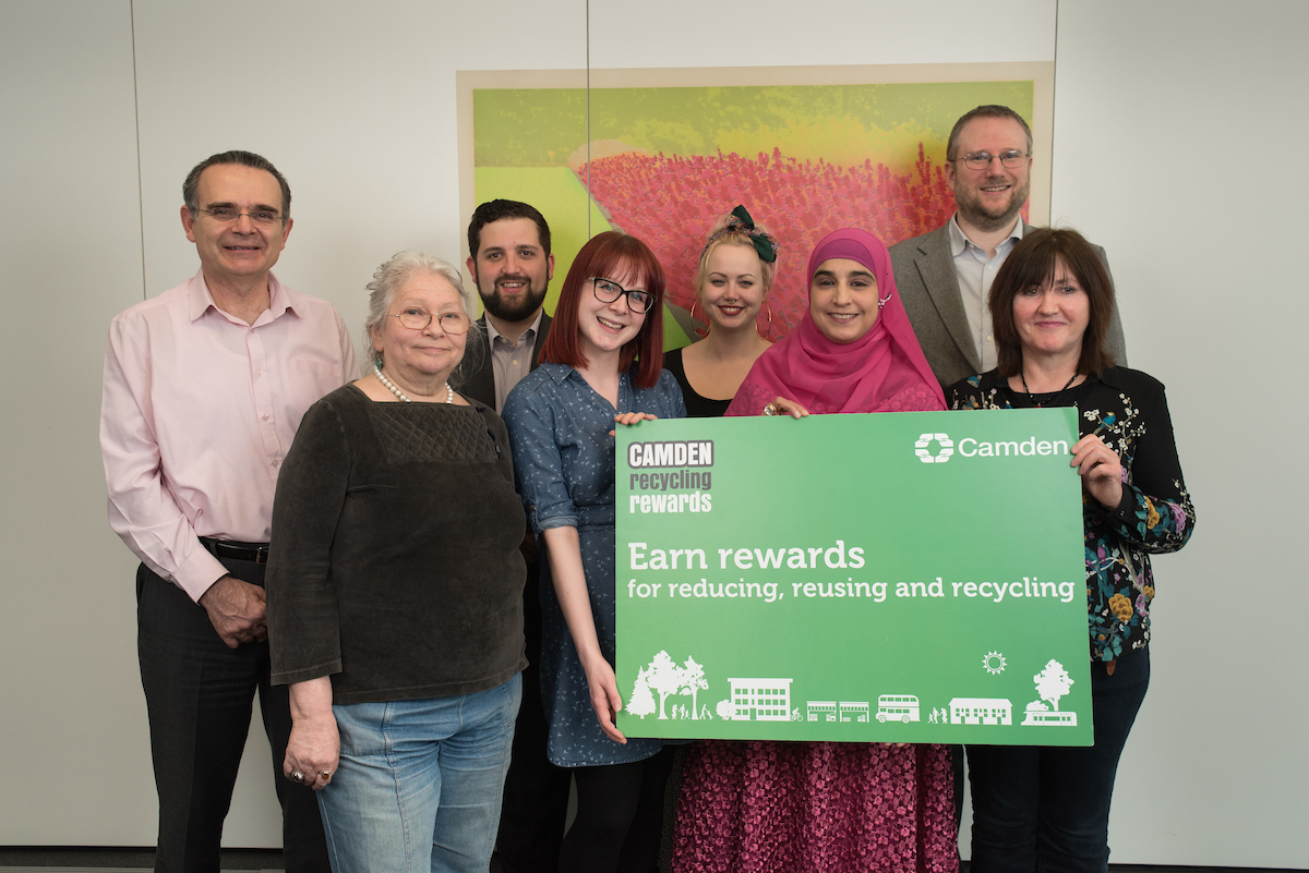 Recycling gives £5000 boost to Camden charities
