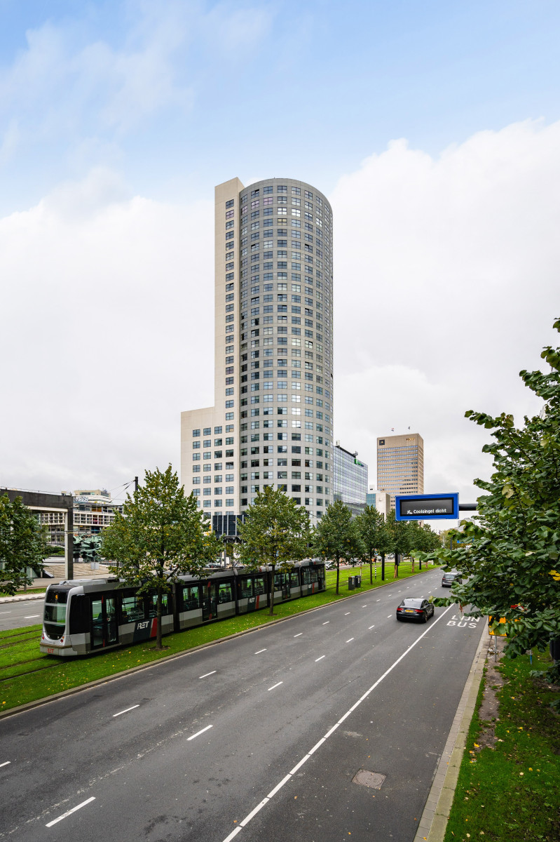 Dudok Real Estate acquires multitenant office Weena Tower