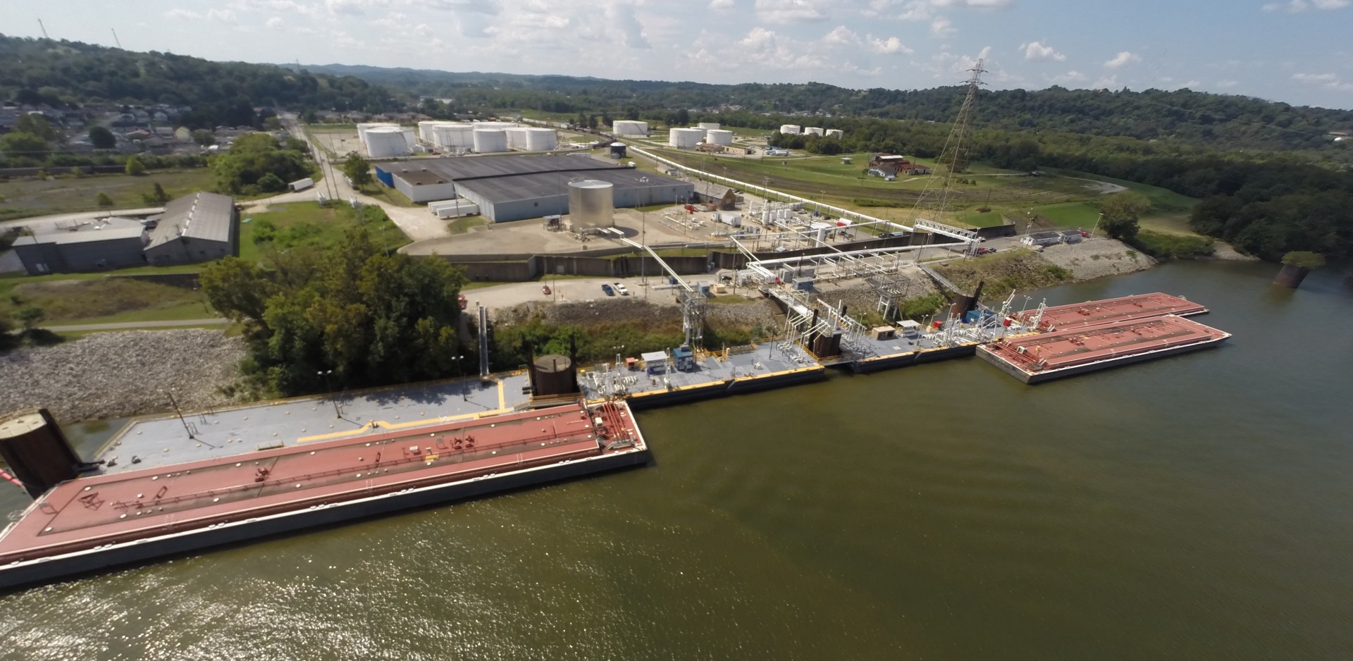 Kenova terminal provides 44,000 gallons of water to local fire departments