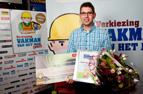 Erik van Spellen ontvangt VELUX reis 280px.jpg