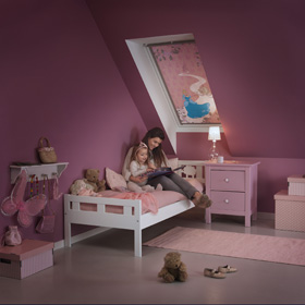 Meisjeskamer met verduisteringsgordijn Princess 280px.jpg