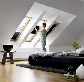 VELUX handbediende dakramen en raamdecoratie 280px.jpg