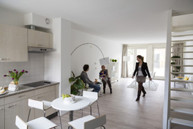 Woonkamer met veel daglichttoetreding 280px.jpg