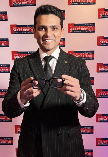 Sid Sethi, founder and MD of Specscart