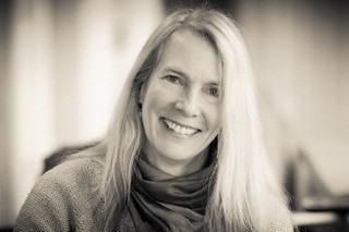 Dr Alicia J. Rouverol
